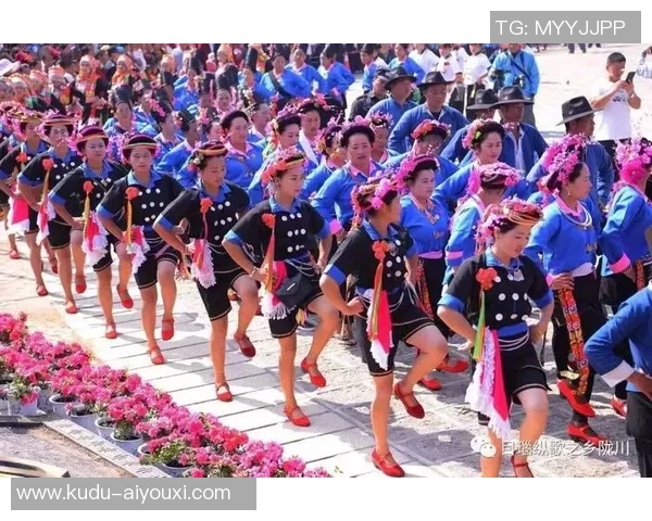 滇超现场 - 当“过手米线”遇到“过桥米线” 滇超联赛架起德宏红河友情桥